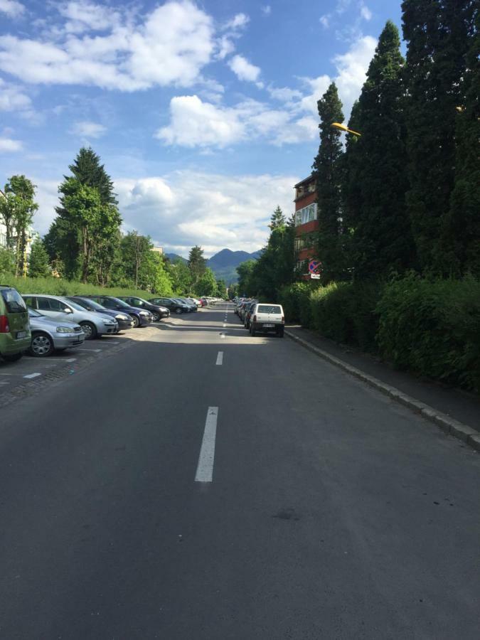Aparthotel Brasov Neptun エクステリア 写真